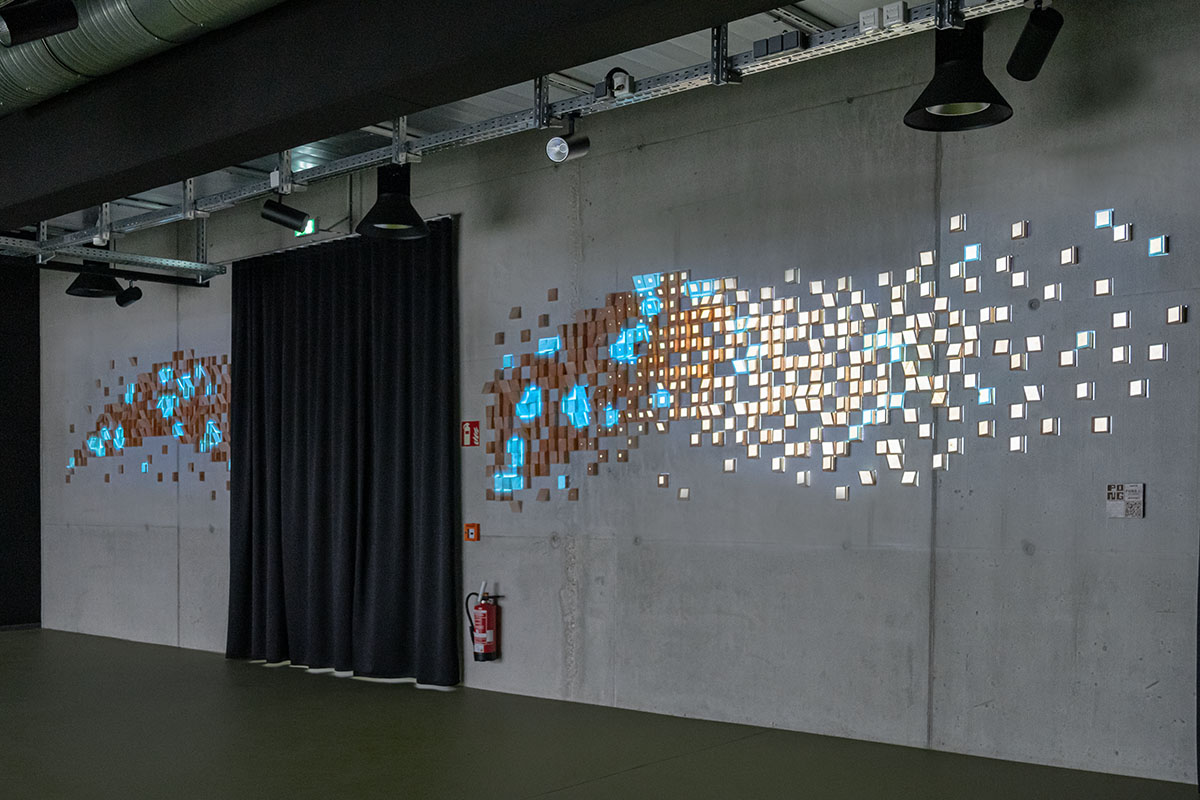 PixelWave_CyberForum_pong_li_6